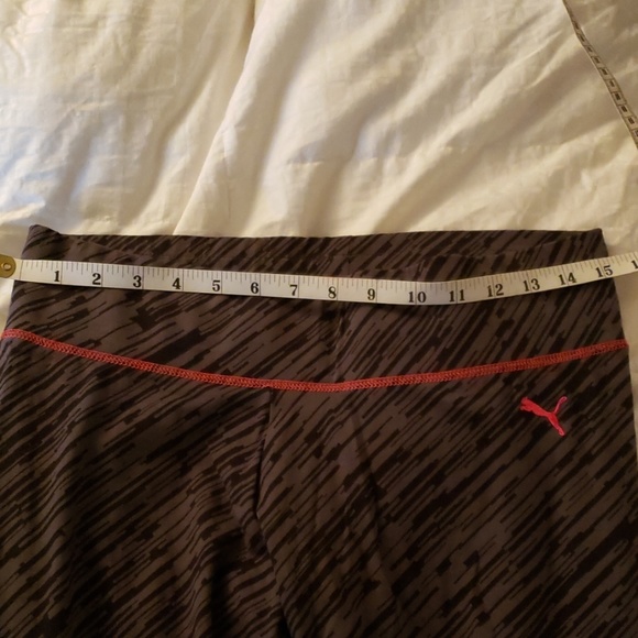 Puma yoga capris XL but they are more like a small/med - Picture 6 of 8
